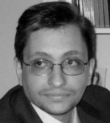 Emanuele Marcuccio, autore del libro Pensieri minimi e massime