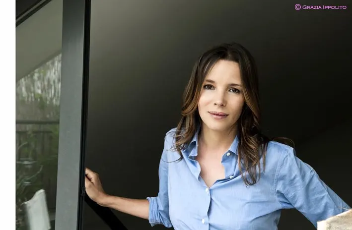 Simona Sparaco, finalist at Premio Strega with "Nessuno sa di noi