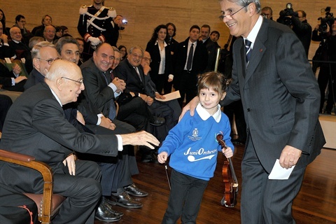 Il festival, anche se dai contorni istituzionali - nella foto il presidente Giorgio Napolitano - è stato affrontato per portare alcune tematiche dell'Unità al grande pubblico