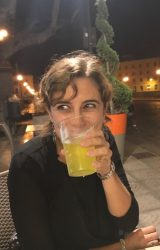 Intervista a Stefania Magnano, autrice de “Una donna a bordo porta male”