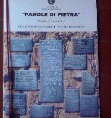 Intervista a Sabina Perri, autrice de “Parole di pietra” stele poetiche scolpite su pietra serena