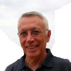 Intervista a Pasquale Lubrano Lavadera, autore de “Il coccio azzurro”