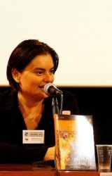 Intervista a Michela Zanarella, autrice de “L’esigenza del silenzio”